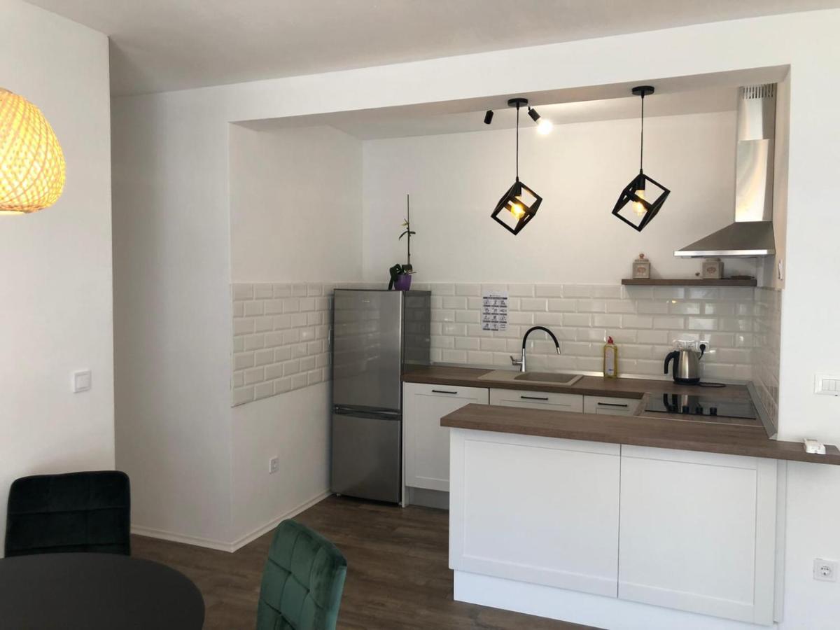 טיסנו Apartments Martina מראה חיצוני תמונה
