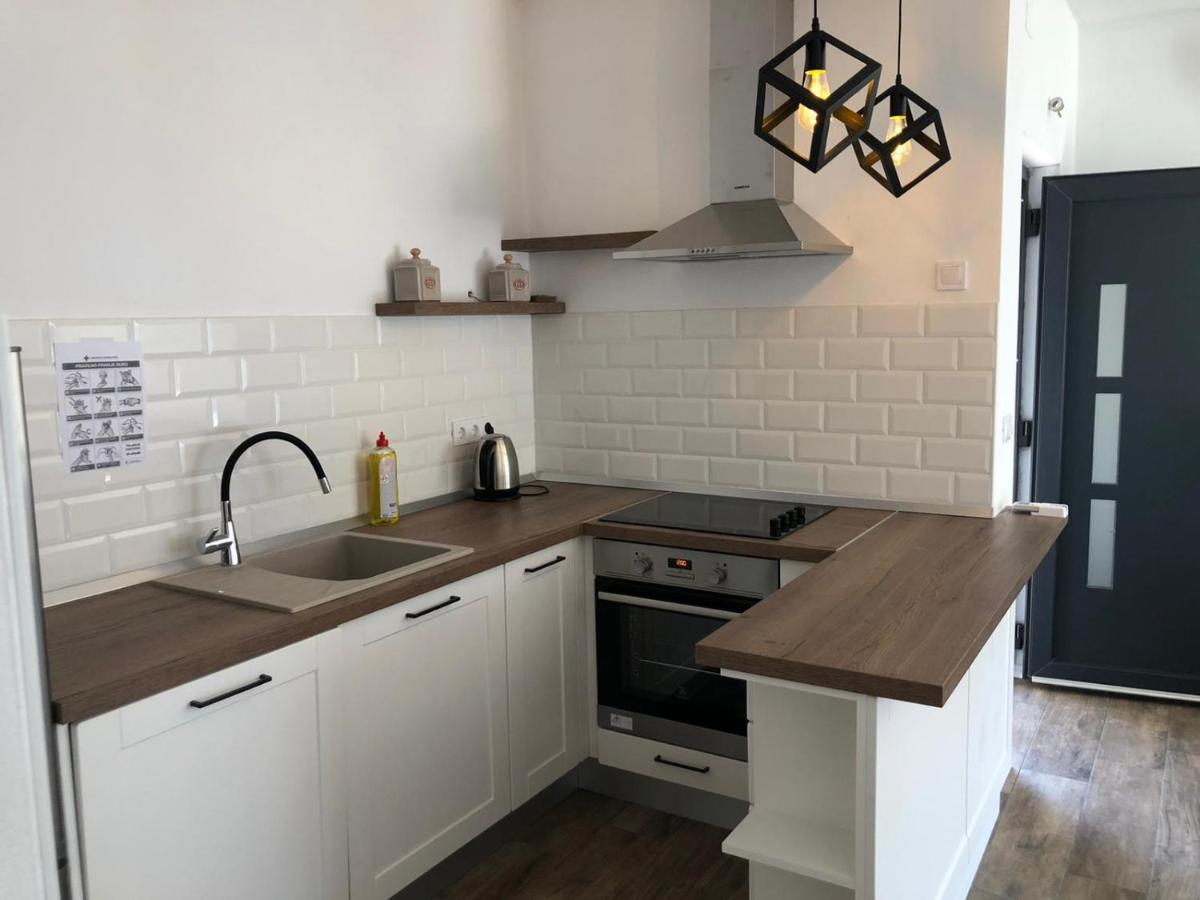 טיסנו Apartments Martina מראה חיצוני תמונה