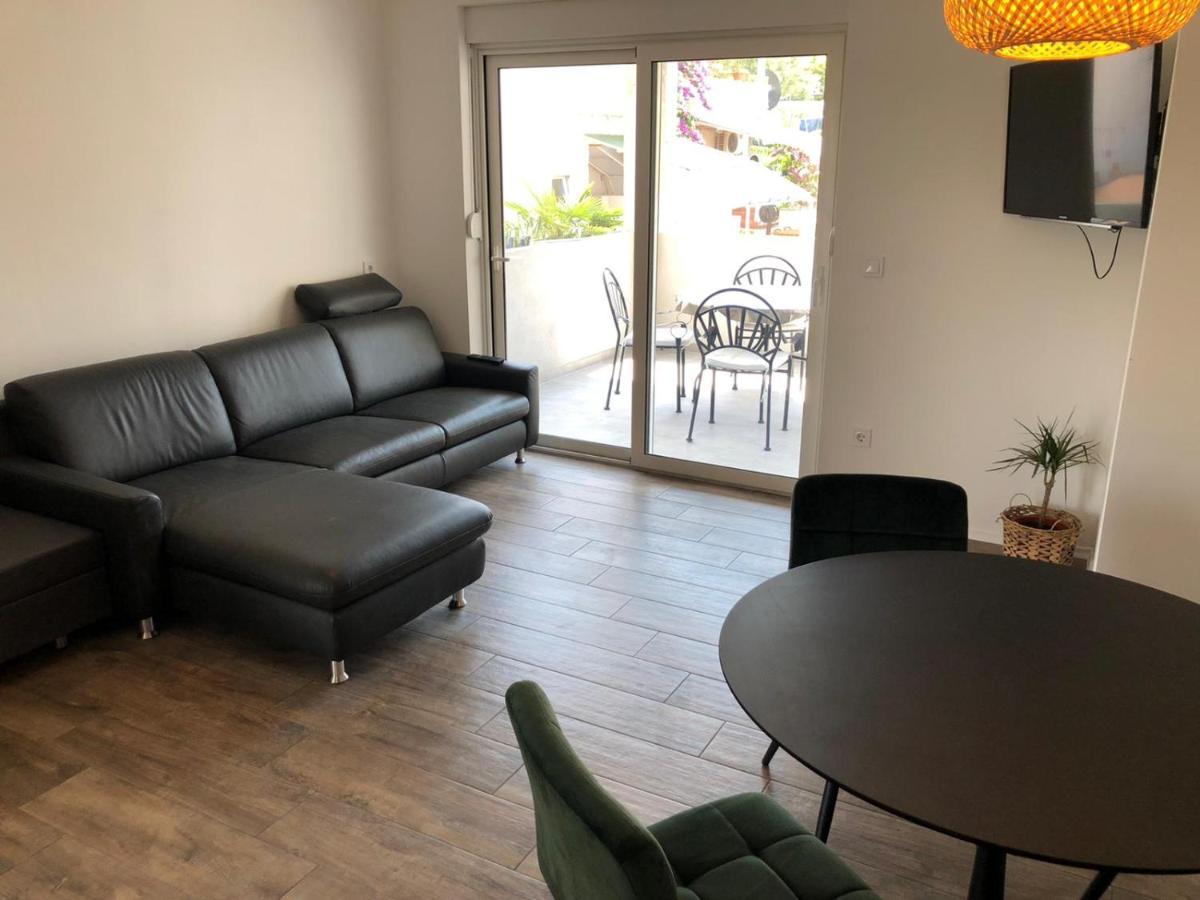 טיסנו Apartments Martina מראה חיצוני תמונה