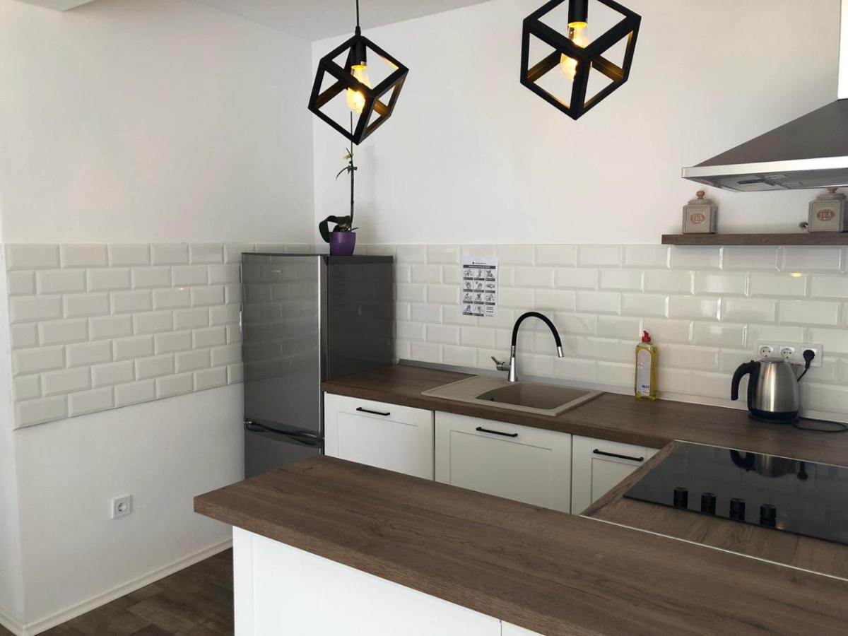 טיסנו Apartments Martina מראה חיצוני תמונה