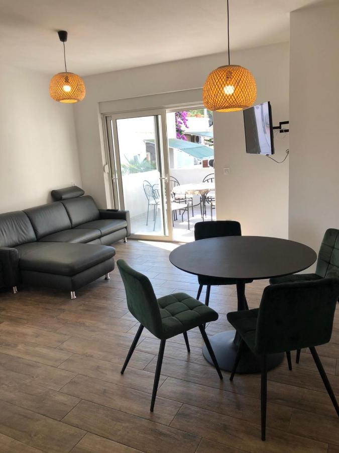טיסנו Apartments Martina מראה חיצוני תמונה