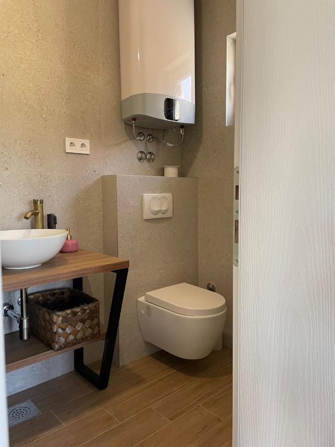 טיסנו Apartments Martina מראה חיצוני תמונה