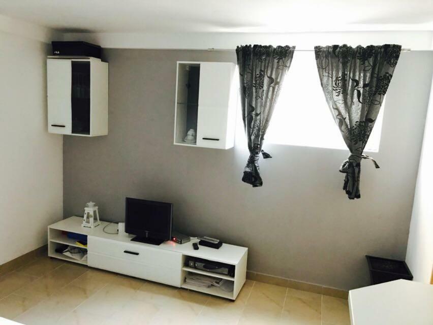 טיסנו Apartments Martina מראה חיצוני תמונה