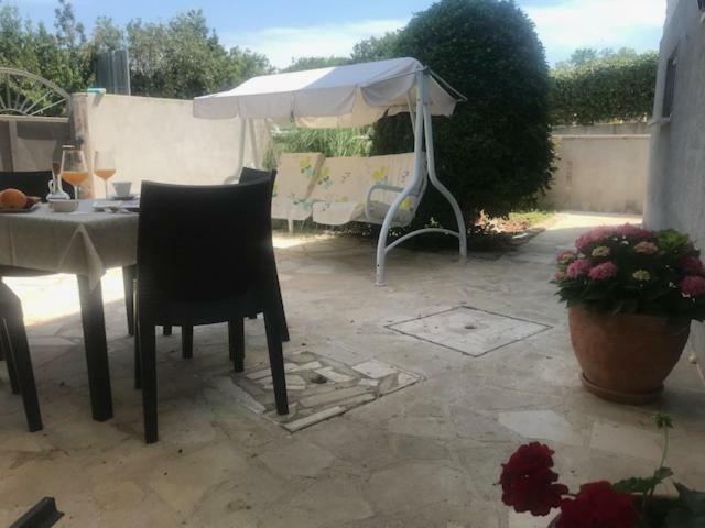 טיסנו Apartments Martina מראה חיצוני תמונה